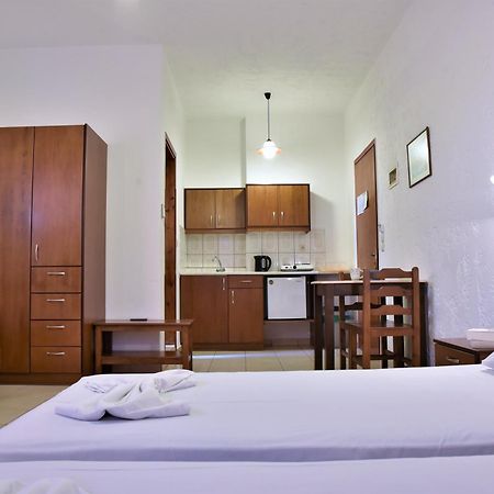 Ideal Hotel Kokkini Hani Exterior photo